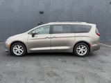 Used 2018 Chrysler Pacifica Touring-L Plus w/ Tire & Wheel Group image 2