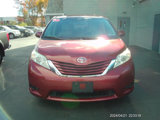 Used 2016 Toyota Sienna LE image 2