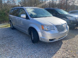 Used 2009 Chrysler Town & Country Touring image 4