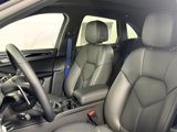 Certified 2024 Porsche Macan image 5