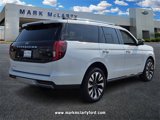 New 2025 Ford Expedition Platinum image 3