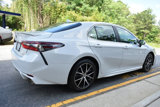 Used 2023 Toyota Camry SE image 3