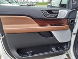 New 2024 Lincoln Navigator Reserve image 6