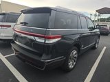 Used 2022 Lincoln Navigator 2WD image 3