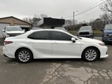 Used 2019 Toyota Camry LE image 5