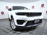 Used 2024 Jeep Grand Cherokee Laredo X image 2