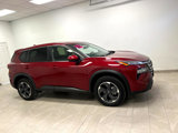 Used 2024 Nissan Rogue SV image 2