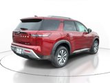 Used 2025 Nissan Pathfinder SL image 4