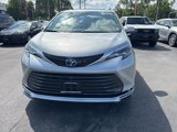 New 2025 Toyota Sienna Platinum image 2