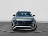 New 2025 Volkswagen Atlas Peak Edition SE image 2