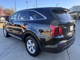 Used 2021 Kia Sorento LX image 5