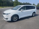 Used 2019 Chrysler Pacifica Limited image 2