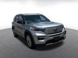Used 2024 Ford Explorer Limited image 3