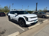 Used 2025 Kia EV9 Land w/ Towing Package image 5