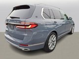Used 2025 BMW X7 xDrive40i image 4