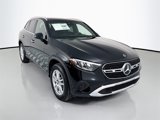 Used 2025 Mercedes-Benz GLC 300 4MATIC image 3