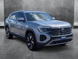 Used 2025 Volkswagen Atlas Cross Sport SE image 3