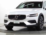 Used 2024 Volvo V60 B5 Cross Country Ultimate image 3