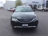 Used 2023 Toyota Venza XLE image 4