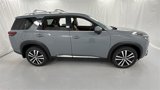 New 2025 Nissan Pathfinder Platinum image 2