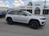 New 2025 Jeep Grand Cherokee Altitude image 2