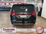 New 2025 Chrysler Pacifica Select image 4