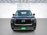 New 2025 INFINITI QX80 Luxe image 2