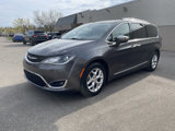Used 2020 Chrysler Pacifica Limited image 4