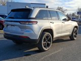 New 2025 Jeep Grand Cherokee Limited w/ Black Appearance Package image 4