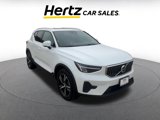 Used 2024 Volvo XC40 B5 Core image 3