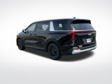 New 2026 Kia Carnival image 3