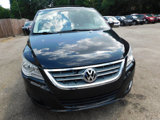 Used 2014 Volkswagen Routan SE image 2