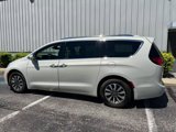Used 2021 Chrysler Pacifica Touring-L image 6