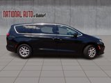 Used 2023 Chrysler Pacifica Touring-L image 4