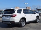 Used 2025 Honda Pilot EX-L image 3