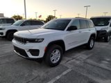 New 2025 Jeep Grand Cherokee Laredo image 3