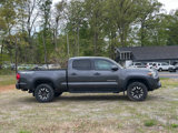 Used 2017 Toyota Tacoma TRD Off-Road image 5
