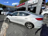 Used 2018 Hyundai Elantra SEL image 3