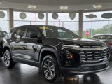 Used 2025 Chevrolet Equinox LT image 2