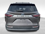 Used 2022 Toyota Sienna LE image 4