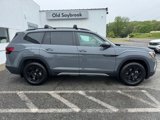 New 2025 Volkswagen Atlas Peak Edition SE image 5