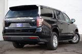 Used 2023 Chevrolet Suburban LT image 3