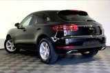Certified 2018 Porsche Macan image 3