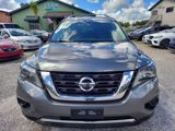 Used 2020 Nissan Pathfinder S image 2