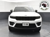 Used 2023 Jeep Grand Cherokee Altitude image 2