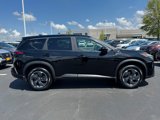 Used 2025 Nissan Rogue SV image 2