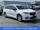 New 2026 Chrysler Pacifica Select image 2