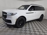 New 2025 Lincoln Navigator Reserve image 4