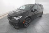 New 2025 Chrysler Pacifica Limited image 4