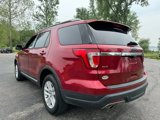 Used 2018 Ford Explorer XLT image 2